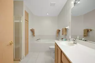 7160 Oak Pointe Curv, Bloomington, MN 55438 - Photo 25