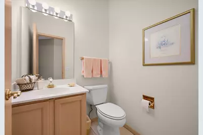 7160 Oak Pointe Curve, Bloomington, MN 55438 - Photo 29