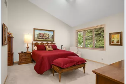 7160 Oak Pointe Curve, Bloomington, MN 55438 - Photo 23