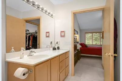 7160 Oak Pointe Curve, Bloomington, MN 55438 - Photo 27
