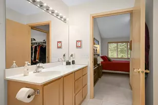 7160 Oak Pointe Curv, Bloomington, MN 55438 - Photo 27
