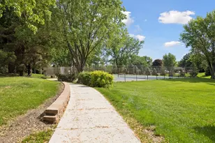 1432 Arden View Dr, Arden Hills, MN 55112 - Photo 31