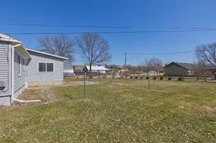 100 Hickory St S, Lester Prairie, MN 55354 - Photo 37