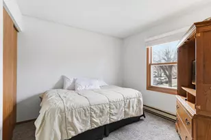 906 Galtier St, Saint Paul, MN 55117 - Photo 19