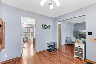 906 Galtier St, Saint Paul, MN 55117 - Photo 11