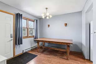 906 Galtier St, Saint Paul, MN 55117 - Photo 9