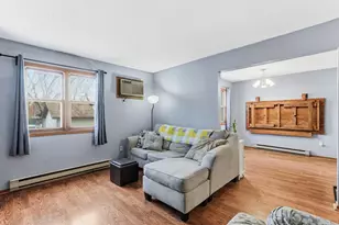906 Galtier St, Saint Paul, MN 55117 - Photo 7