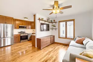 1715 Lincoln St NE, Minneapolis, MN 55413 - Photo 7