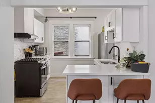 310 E 22nd St, Minneapolis, MN 55404 - Photo 11