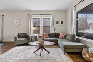 310 E 22nd St, Minneapolis, MN 55404 - Photo 5