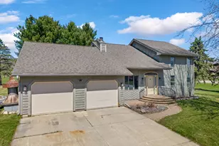 510 McIntosh Rd, La Crescent, MN 55947 - Photo 1