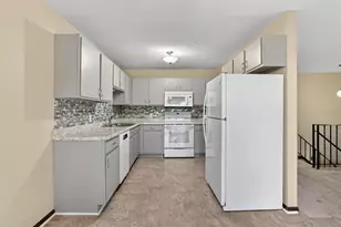 9843 Cavell Cir, Bloomington, MN 55438 - Photo 7