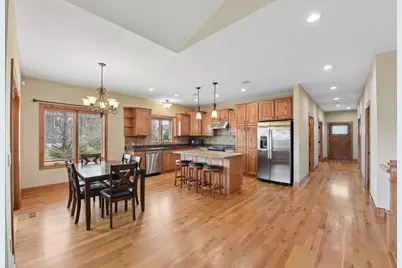 2288 Greenwood Valley Drive, River Falls, WI 54022 - Photo 11