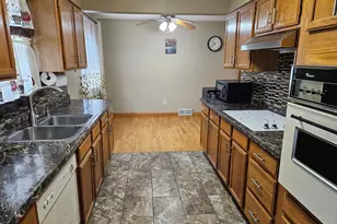 3909 7th Pl NW, Rochester, MN 55901 - Photo 7