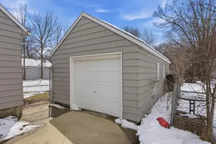 1221 5th St S, Moorhead, MN 56560 - Photo 31