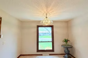 8989 Jasmine Ln S, Cottage Grove, MN 55016 - Photo 7