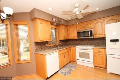 13829 85th Place N, Maple Grove, MN 55369 - Photo 5