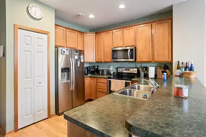 10910 Goodhue Street NE #B, Blaine, MN 55449 - Photo 9
