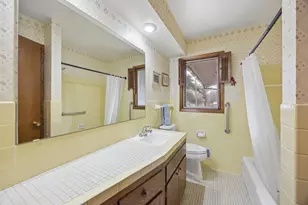 2740 Sherwood Rd, Mounds View, MN 55112 - Photo 15