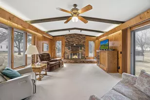 2740 Sherwood Rd, Mounds View, MN 55112 - Photo 7