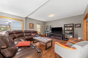 10175 County Rd 17 SE, Delano, MN 55328 - Photo 9