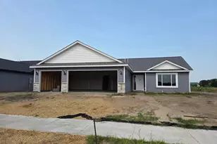 1088 Cullen St, Saint Peter, MN 56082 - Photo 1