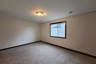 1088 Cullen St, Saint Peter, MN 56082 - Photo 21