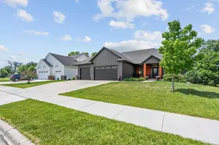 702 Eastland Ave SE, New Prague, MN 56071 - Photo 3