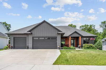 702 Eastland Avenue SE, New Prague, MN 56071 - Photo 1