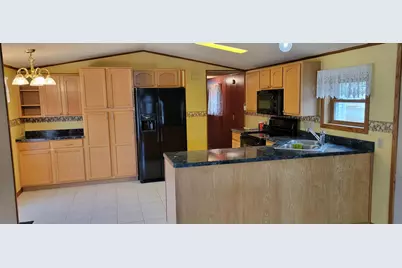 211 4th Avenue SE, Baudette, MN 56623 - Photo 9