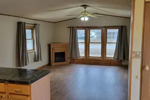 211 4th Ave SE, Baudette, MN 56623 - Photo 7