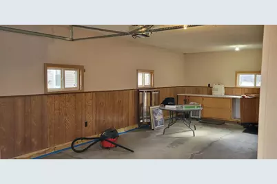 211 4th Avenue SE, Baudette, MN 56623 - Photo 23