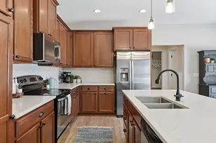 260 Liberty Heights Dr, Chaska, MN 55318 - Photo 11