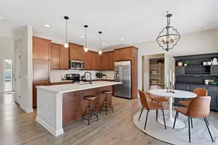 260 Liberty Heights Dr, Chaska, MN 55318 - Photo 9