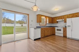 2821 Oakview Ln, Monticello, MN 55362 - Photo 11