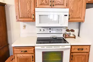 610 Kneale Ave S, Thief River Falls, MN 56701 - Photo 13