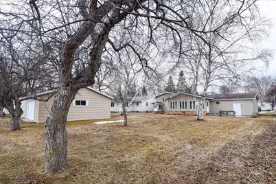 610 Kneale Avenue S, Thief River Falls, MN 56701 - Photo 43