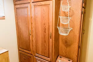 610 Kneale Ave S, Thief River Falls, MN 56701 - Photo 7