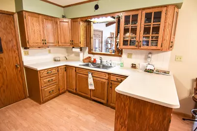 610 Kneale Avenue S, Thief River Falls, MN 56701 - Photo 11