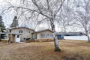 610 Kneale Ave S, Thief River Falls, MN 56701 - Photo 49