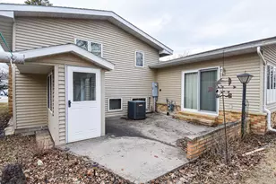 610 Kneale Ave S, Thief River Falls, MN 56701 - Photo 47