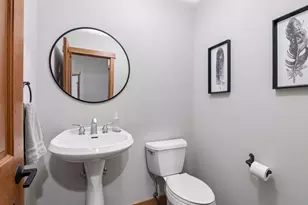 1222 Adrian Cir, Chaska, MN 55318 - Photo 27
