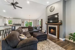 3959 Peyton Ln, Hermantown, MN 55811 - Photo 5