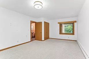 14 Mid Oaks Rd, Roseville, MN 55113 - Photo 15