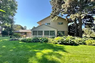 14 Mid Oaks Rd, Roseville, MN 55113 - Photo 49