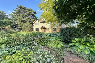 14 Mid Oaks Rd, Roseville, MN 55113 - Photo 47
