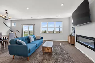 1863 Ivy St, Shakopee, MN 55379 - Photo 5