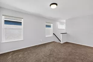 1863 Ivy St, Shakopee, MN 55379 - Photo 23