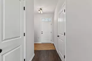 1863 Ivy St, Shakopee, MN 55379 - Photo 15