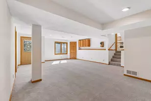 1120 Vagabond Ln N, Plymouth, MN 55447 - Photo 33